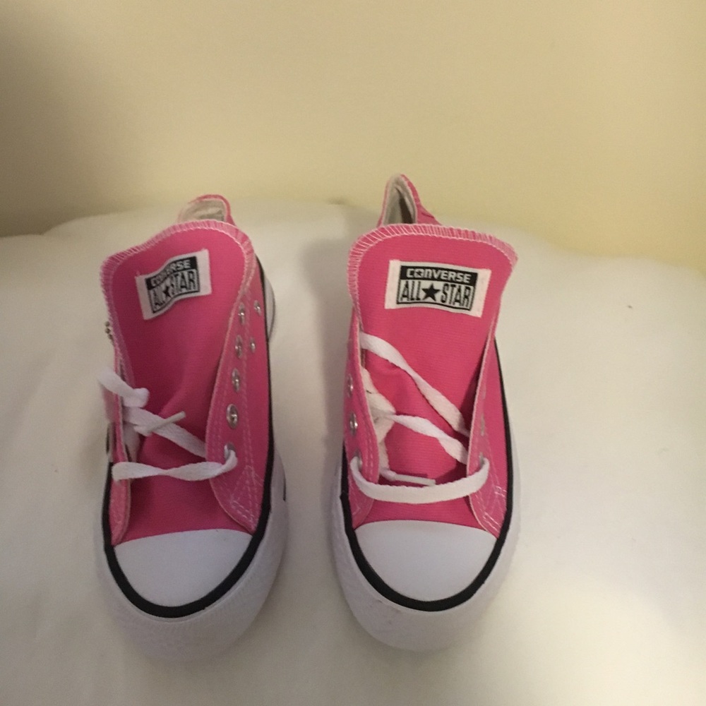 Converse shoes 👟